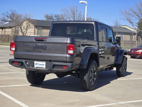 New 2026 Jeep Gladiator Mojave AWD/4WD image 4