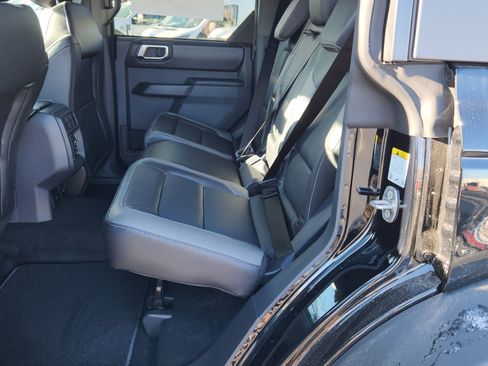 New 2025 Ford Bronco Outer Banks w/ Sasquatch Package image 26