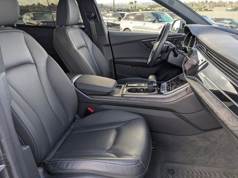 Used 2019 Audi Q8 Prestige image 17