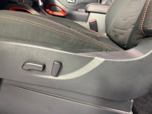 Used 2024 Nissan Frontier PRO-4X w/ Technology Package image 23