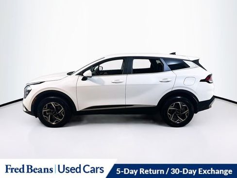 Used 2023 Kia Sportage LX image 4