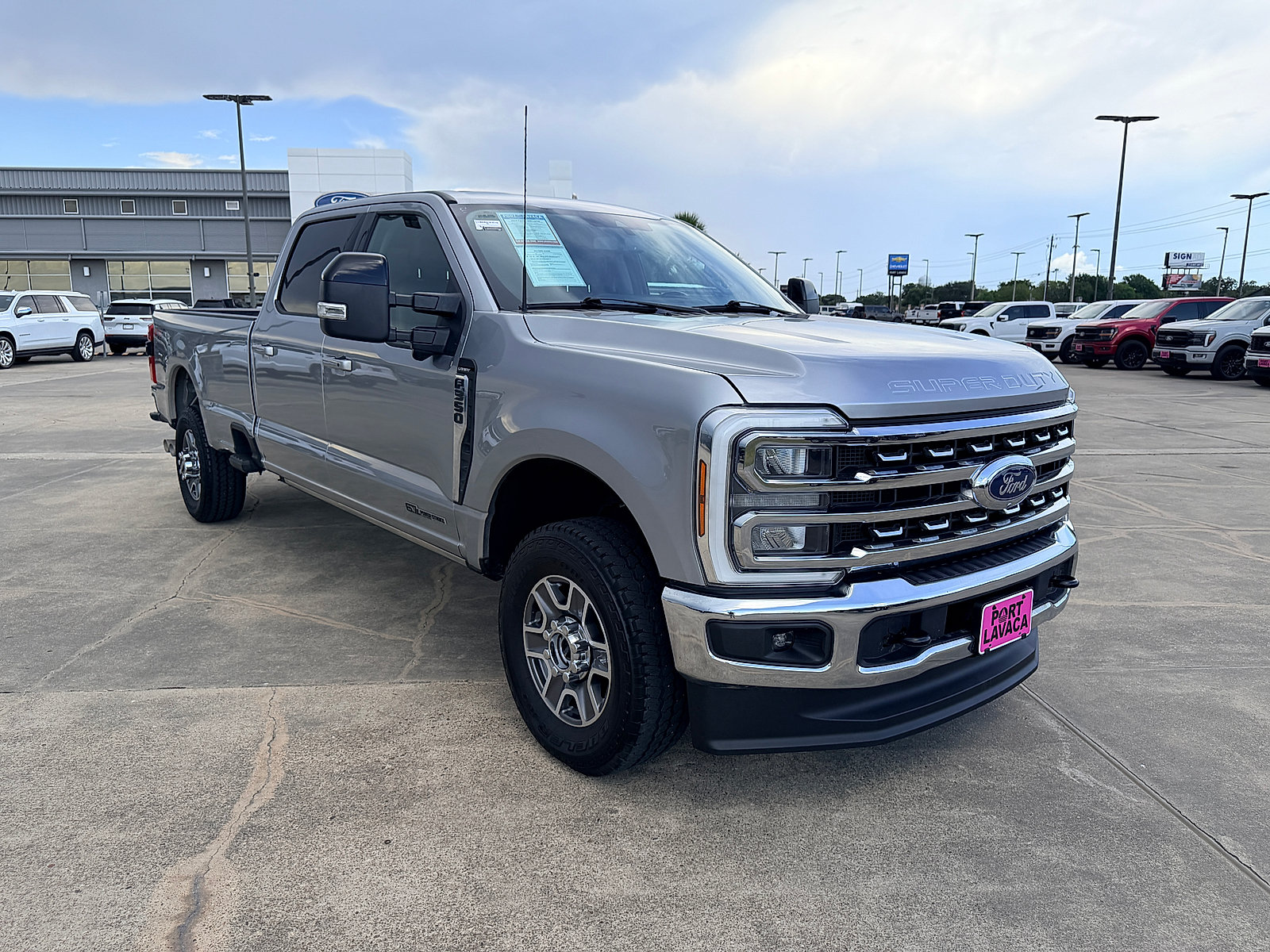 Used 2024 Ford F350 Lariat w/ FX4 Off-Road Package AWD/4WD image 1
