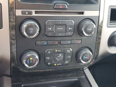 Used 2017 Ford Expedition Limited image 19