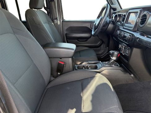 Used 2021 Jeep Wrangler Unlimited Sport image 15