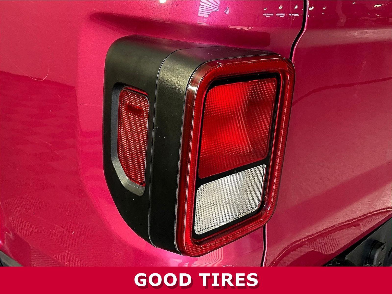 Used 2024 Jeep Gladiator Sport AWD/4WD image 24
