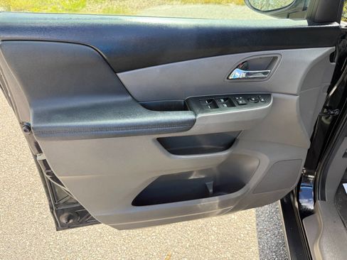 Used 2015 Honda Odyssey EX-L image 39