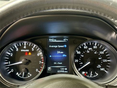 Used 2017 Nissan Rogue SV image 12