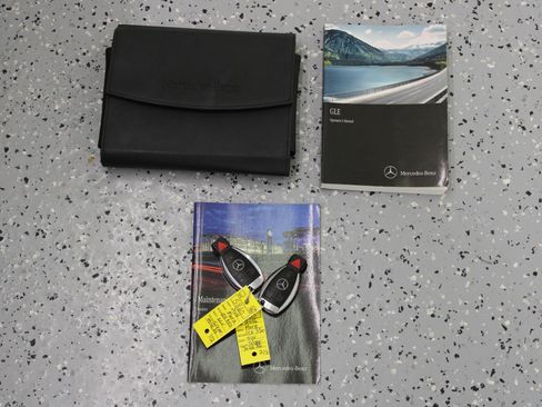 Used 2016 Mercedes-Benz GLE 350 w/ Premium Package image 90