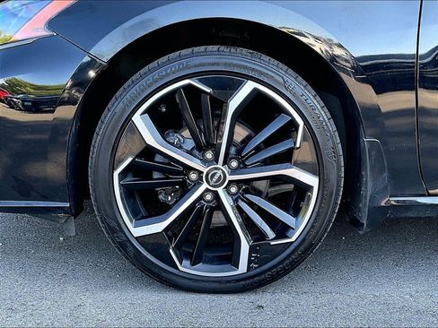 Used 2023 Nissan Altima 2.5 SR AWD/4WD image 22