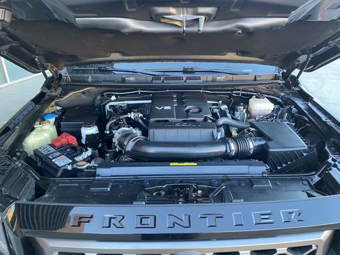Used 2022 Nissan Frontier SV image 13