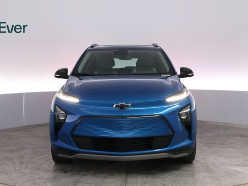 Used 2023 Chevrolet Bolt EUV Premier w/ Sun & Sound Package image 12