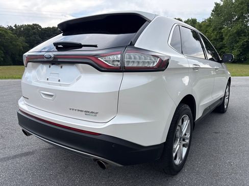 Used 2017 Ford Edge Titanium w/ Equipment Group 301A FWD image 5