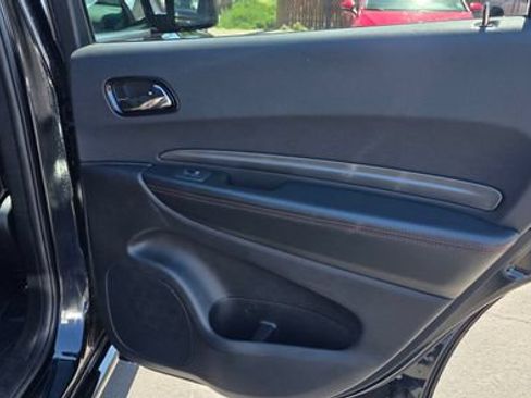 Used 2025 Dodge Durango GT AWD/4WD image 16