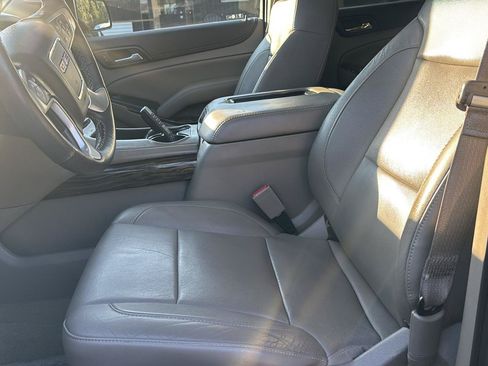 Used 2016 GMC Yukon SLT w/ Open Road Package AWD/4WD image 11