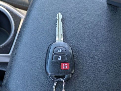 Used 2021 Toyota Tacoma SR5 RWD image 26