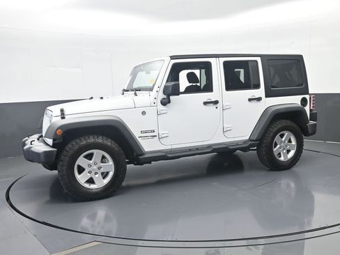 Used 2018 Jeep Wrangler Unlimited Sport S AWD/4WD image 2