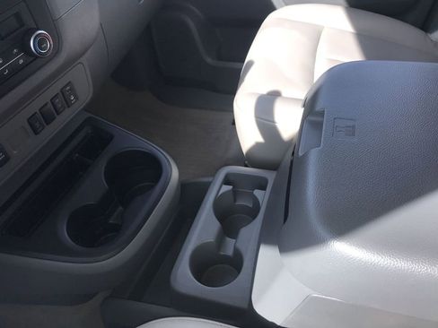 Used 2016 Nissan NV 3500 SL RWD image 20