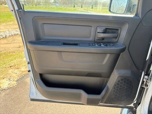 Used 2020 RAM 1500 Classic Tradesman AWD/4WD image 15