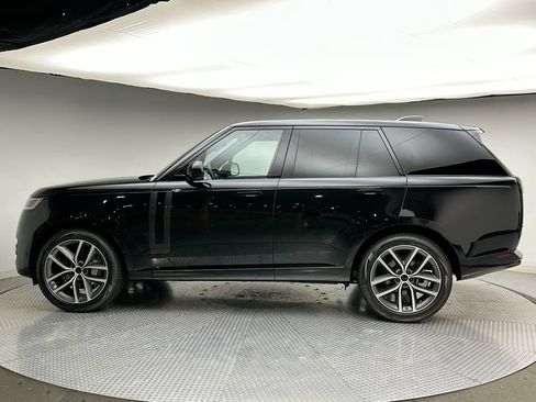 New 2026 Land Rover Range Rover SE AWD/4WD image 2