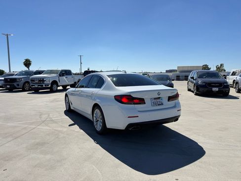 Used 2023 BMW 530i w/ Convenience Package RWD image 2