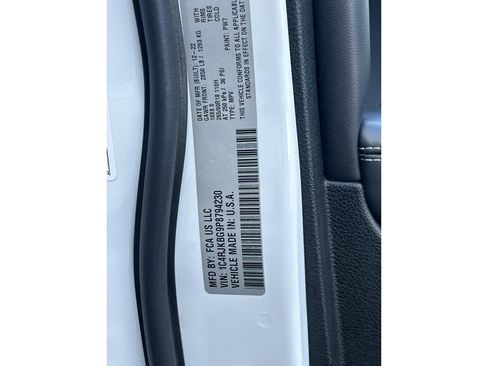 Used 2023 Jeep Grand Cherokee L Limited image 25