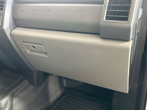 Used 2018 Ford F250 XL w/ Power Equipment Group image 33