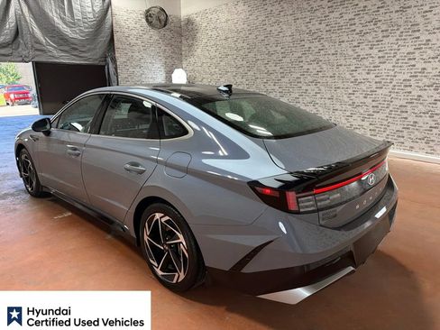 Used 2024 Hyundai Sonata SEL w/ Convenience Package FWD image 6