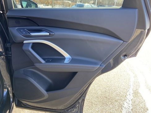 Used 2025 Audi Q5 Premium w/ Convenience Package image 27