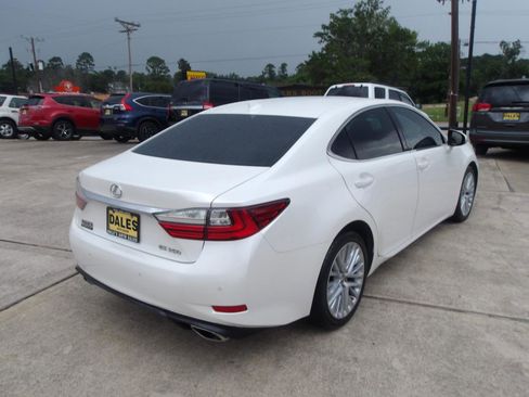 Used 2016 Lexus ES 350 w/ Luxury Package w/Wood Trim FWD image 11