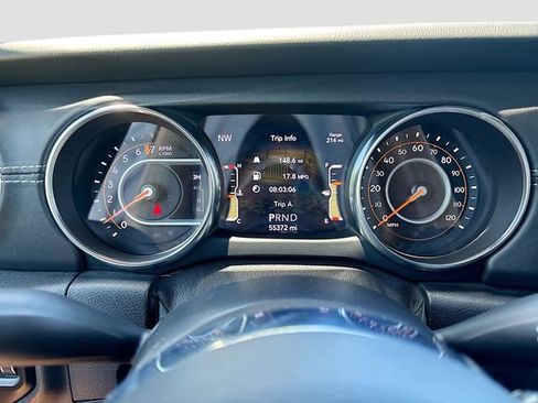 Used 2020 Jeep Wrangler Unlimited Sahara AWD/4WD image 39