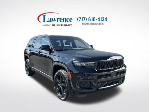 Used 2025 Jeep Grand Cherokee L Altitude AWD/4WD image 1