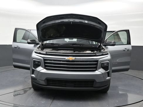 Used 2026 Chevrolet Traverse LT FWD image 32