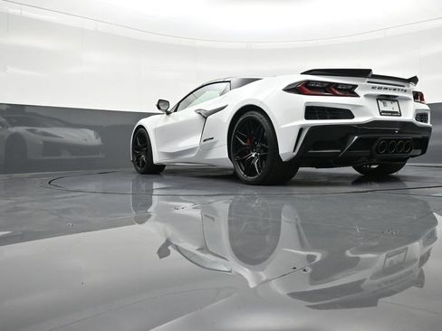 Used 2026 Chevrolet Corvette Z06 w/ Stealth Interior Trim Package image 25