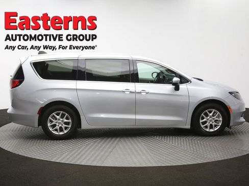 Used 2023 Chrysler Voyager LX FWD image 44