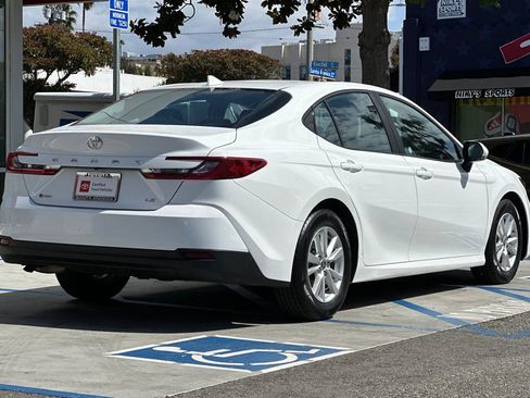 Certified 2025 Toyota Camry LE FWD image 4