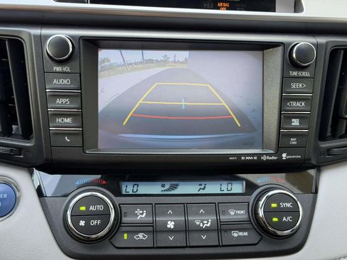 Used 2016 Toyota RAV4 Limited AWD/4WD image 30