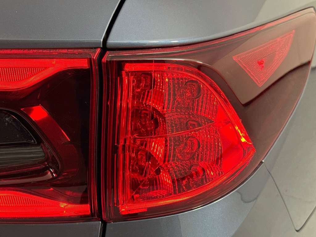 Used 2026 Honda Odyssey Elite image 38