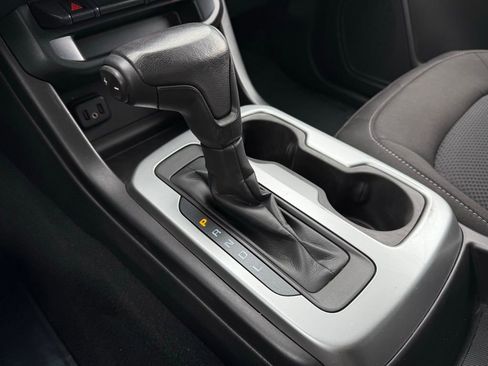 Used 2020 Chevrolet Colorado LT w/ LT Convenience Package image 22