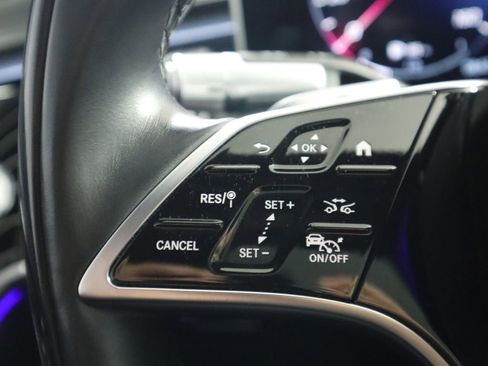 Used 2023 Mercedes-Benz S 580e 4MATIC Sedan image 11