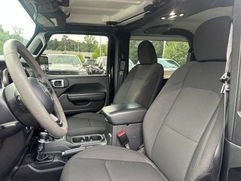 Used 2023 Jeep Wrangler Sport AWD/4WD image 11