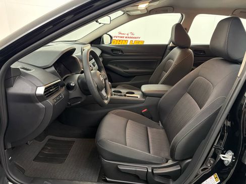 Certified 2025 Nissan Altima 2.5 S FWD image 14