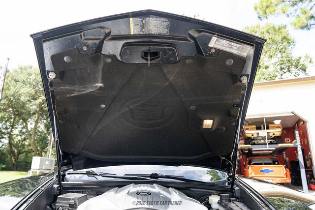 Used 2006 Cadillac XLR RWD image 29