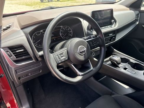 Used 2023 Nissan Rogue S AWD/4WD image 13
