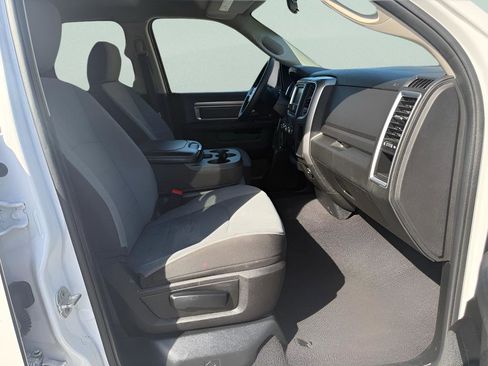 Used 2024 RAM 1500 Classic SLT image 29