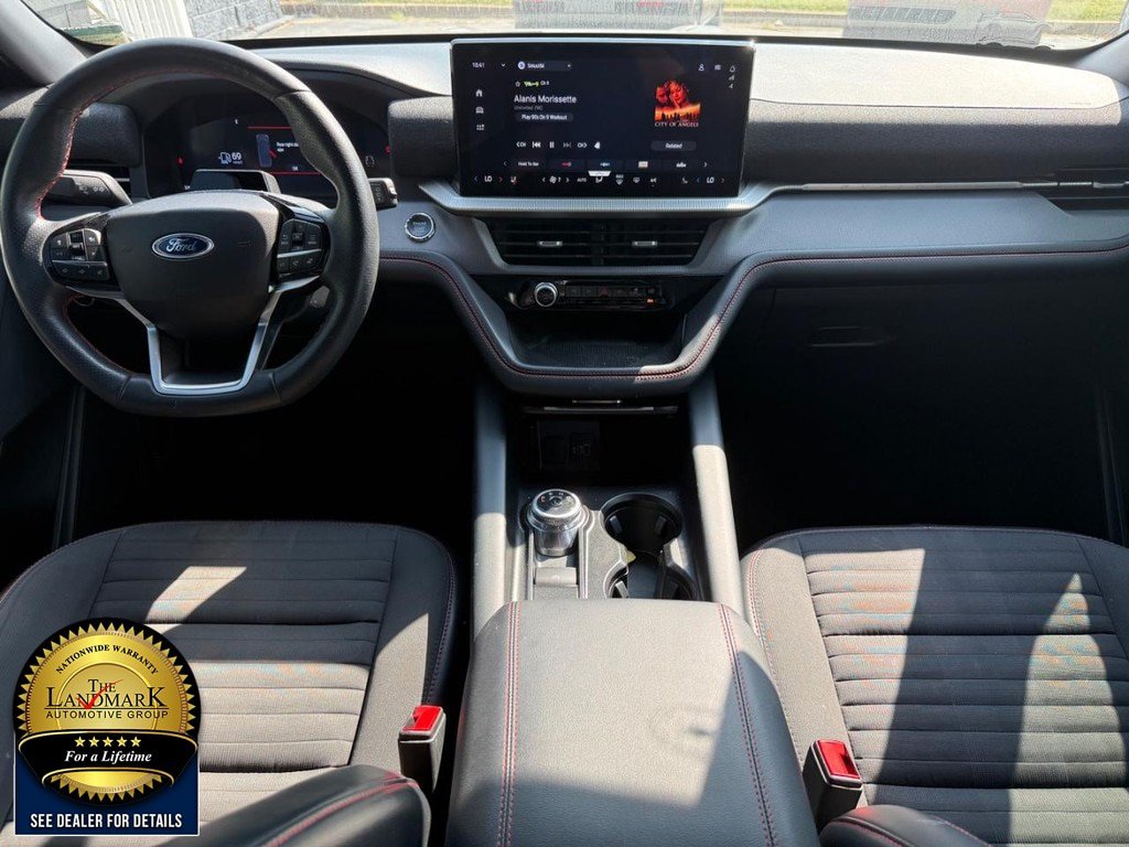 Used 2025 Ford Explorer ST-Line AWD/4WD image 19