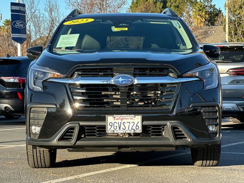 Used 2023 Subaru Ascent Limited image 9