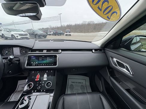 Used 2020 Land Rover Range Rover Velar S image 31
