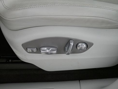 Used 2017 Porsche Macan S image 20