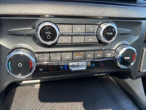 Used 2023 Ford F250 Platinum AWD/4WD image 13