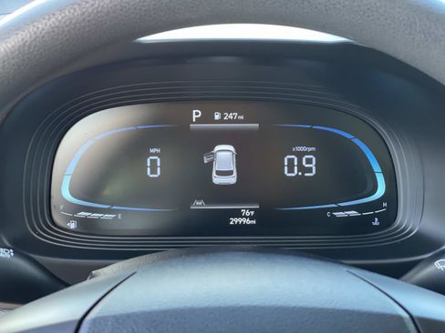 Certified 2023 Hyundai Venue SE image 16